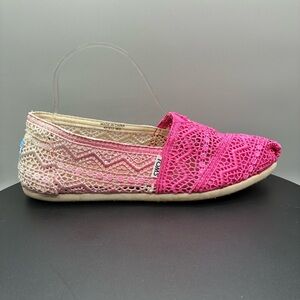 Toms Classic Fuschia Dip-Dyed Flats Women’s 9 Pink Slip On Crochet Loafers